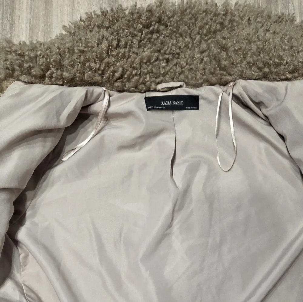 Zara Women's Cozy Tan Teddy Jacket - Picture 4 of 10